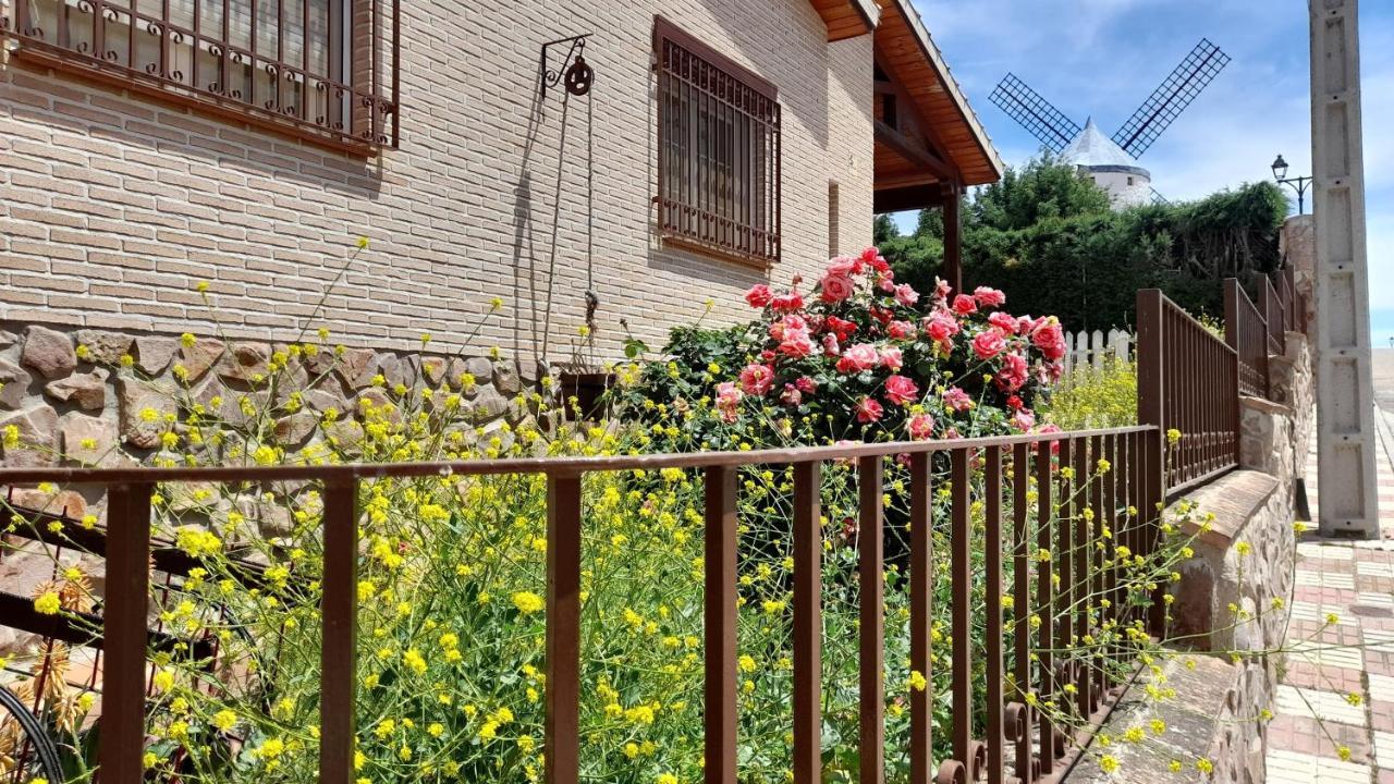 VIVENCIAS casa rural para 10 personas al pie de molino manchego. Camunas Esterno foto